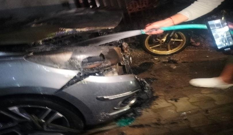 Firecrackers set car and bike on fire