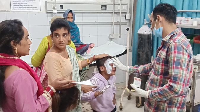 30 peoples burnt in diwali due to crackers