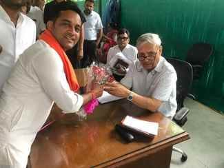 Missing councilor Sanjay was found at Khatushyam Dham in Rajasthan and was handed over to his family after a psychiatrist's examination.