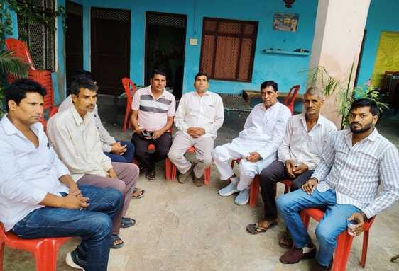 Abhishek of Alamgirpur Badhla 8 died in a road accident in Saudi Arabia.