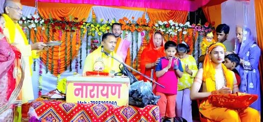 Siddharthnagar News: As soon as Kanha was born, there was a shower of flowers and Sohar echoed