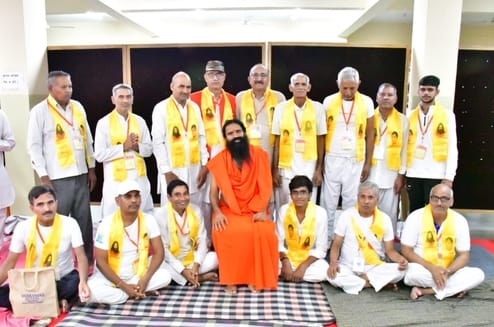 Yoga teachers from the Patanjali family returned after receiving training as chief yoga teachers.