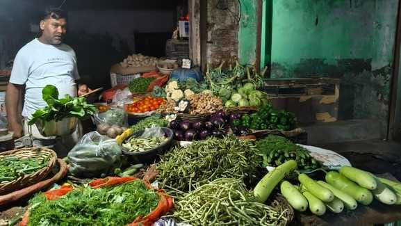 The price of gourd and cauliflower spoiled the budget