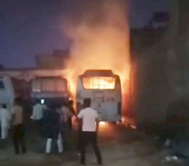 Two private buses caught fire on Diwali night, two shops also burnt.
