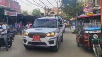 सीवान में निर्दलीय प्रत्याशी राज किशोर गुप्ता की गाड़ी से हथियार बरामद