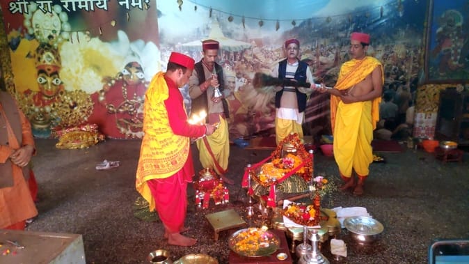 A series of bhajan kirtans took place in Raghunathpuri.
