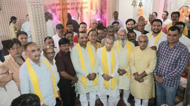 Govardhan Puja was performed in auspicious conjunction with Preeti Yoga.