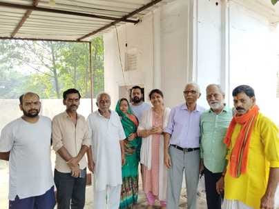 After 94 years, Prithvinath reached his ancestral village Semra from Mauritius.