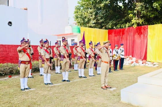 Salute to martyred police personnel on Memorial Day