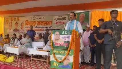 Muzaffarpur Bihar news : nda leader attack on tejasvi yadav and lalu yadav in muzaffarpur