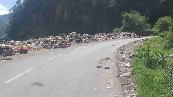 Government money rotting in accounts, public troubled by the stench of garbage