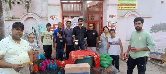 E-rickshaw drivers honored