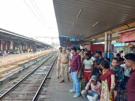 GRP along with RPF launched a campaign at the station.