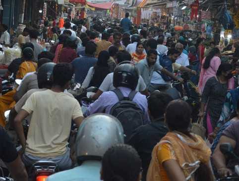 The market was abuzz with the celebration of Bhai Dooj, with sisters doing their shopping.
