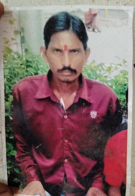 Laborer's body found hanging from a noose in the field
