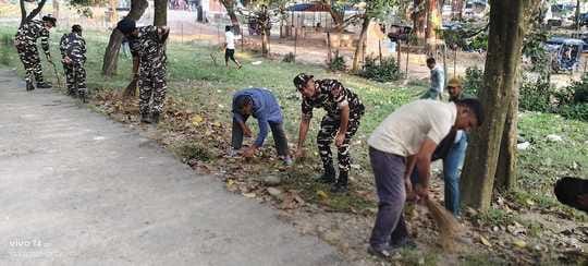 SSB along with Nepal Police launched a cleanliness drive