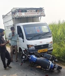 Brother dies in accident while going to sister's house on Dussehra, two injured
