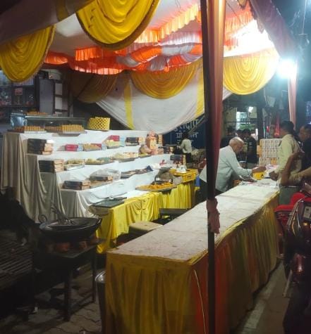 Food department inactive on Bhai Dooj, colourful and open sweets sold