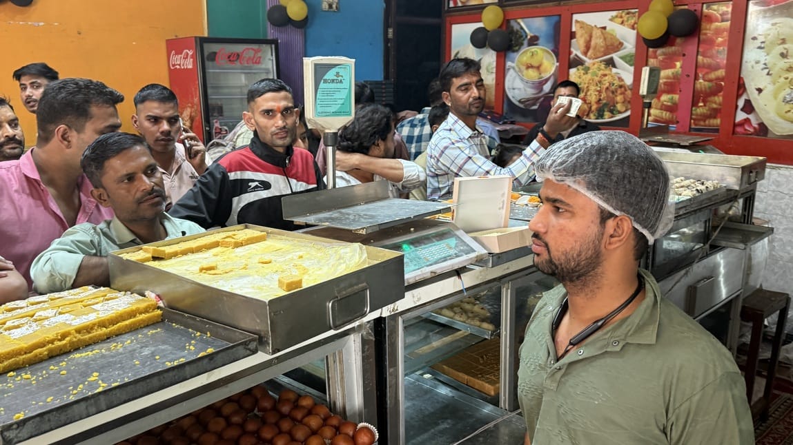The markets were bustling, sweets and gifts were sold in large quantities.