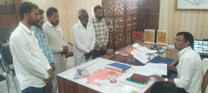 Complaints were raised regarding the receipt of crop insurance funds and the reduction in income under the PPP scheme