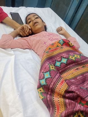 A girl was injured after being hit by a tractor in Surajpur Bari.