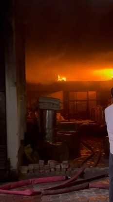 A massive fire broke out in a leaf and bowl factory in a densely populated area.