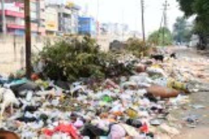 Municipal Corporation's claims fail, garbage not collected from roads during festival