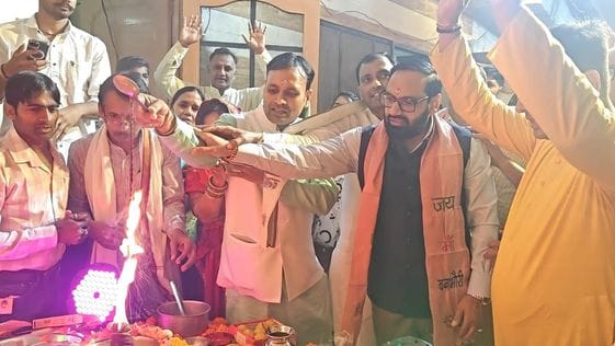 Artists took out a beautiful tableau in Jagran