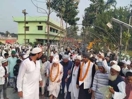 Chadar Poshi was done at the Khanqah of Sufi Nizamuddin.