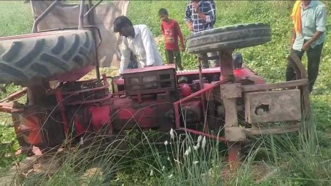 Tractor overturned, young man died after being crushed