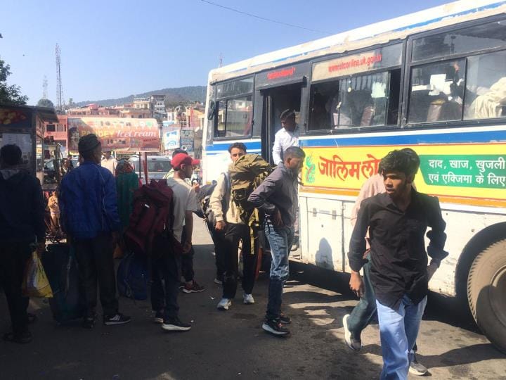 People left for their destination after Diwali