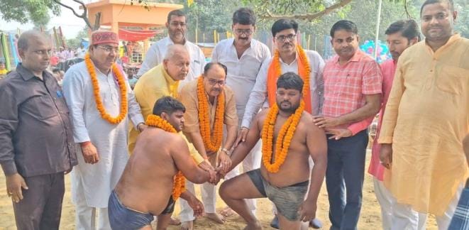 Guddu defeated Sunny of Gorakhpur.