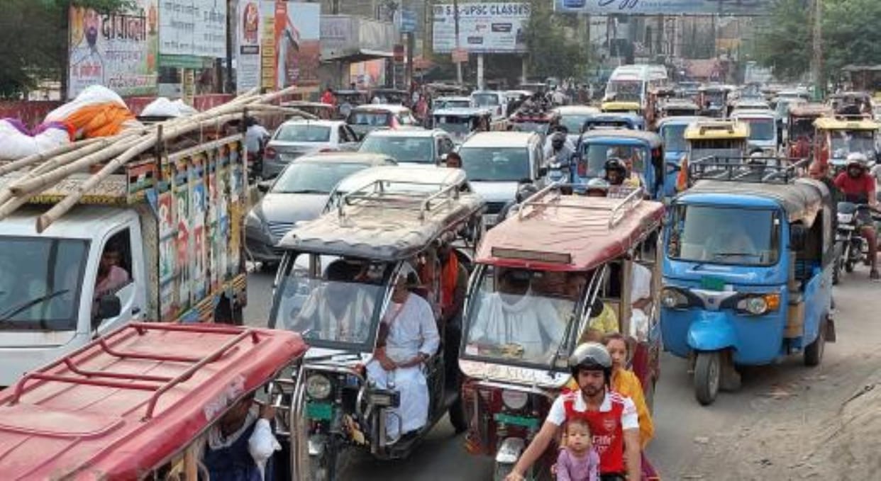 Arrangements failed, and traffic jams continued to plague both the elite and the general public.