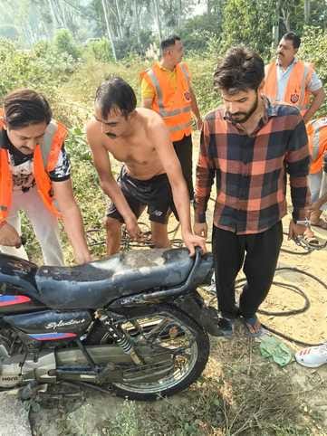 Pradeep's motorcycle recovered from canal, search for his body continues