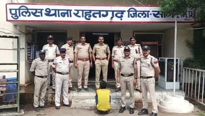 पुलिस की गिरफ्त में आरोपी