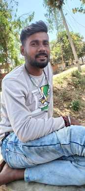 A young man fell on the road after a collision between two bikes and was crushed to death by a trailer.