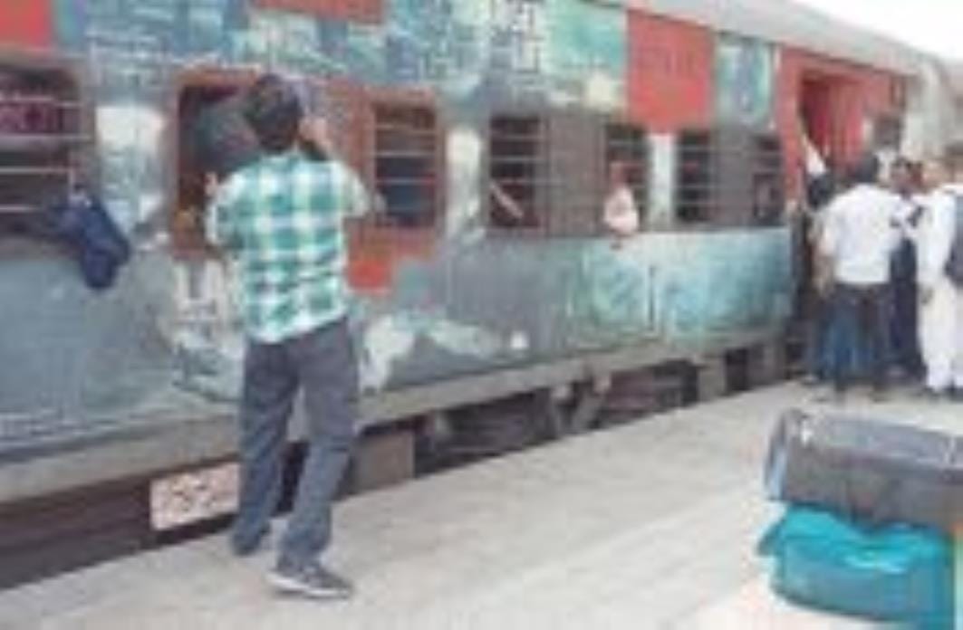 Nauchandi made us wait for two and a half hours