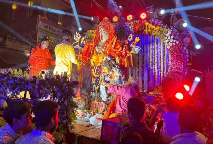 Kali Maa's immersion procession started with musical instruments