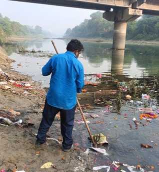 Cleanliness drive launched on Madhya Ganga Canal
