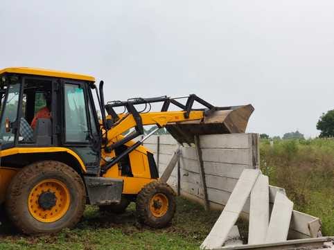 10 DPCs, 4 paricast boundary walls and unpaved road network uprooted