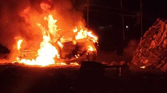 Car burnt due to short circuit in headlight