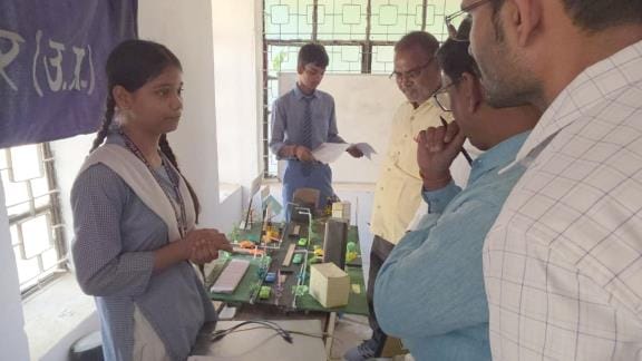Balrampur dominates the divisional science exhibition