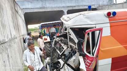 Mandsaur News: Ambulance falls from culvert, driver and attendant die