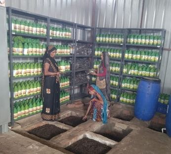 The didis of the group are making the land fertile with organic products
