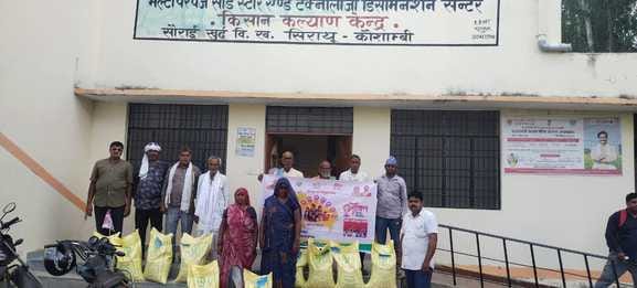 Preparations for Rabi crops are in full swing, farmers are getting seeds and bio-fertilizers