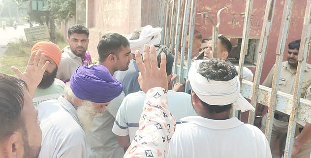 Farmers remained troubled for the second day also to get wheat seeds