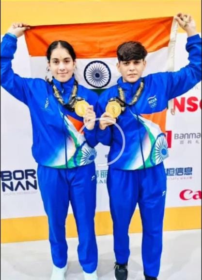 Arpita and Komal won gold medals in Kabaddi at the Youth Asian Games.