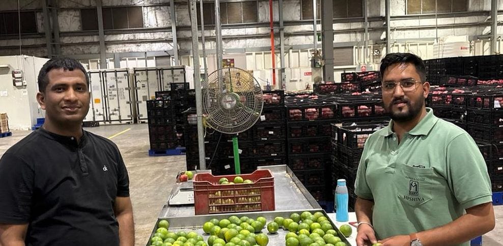 Planters sold 1474 quintals of seasonal crops to Reliance Company.