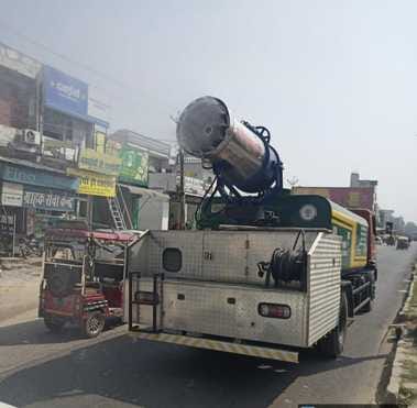 Pollution control measures intensified in the district... Efforts to improve air quality with anti-smog guns and water sprinkling.