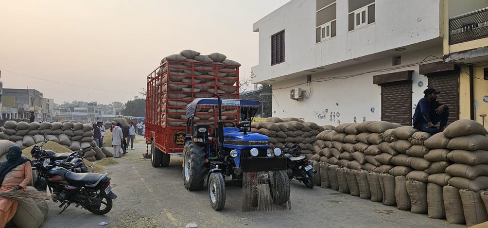 Dispute at Kalayat Mandi threatens livelihood of drivers
